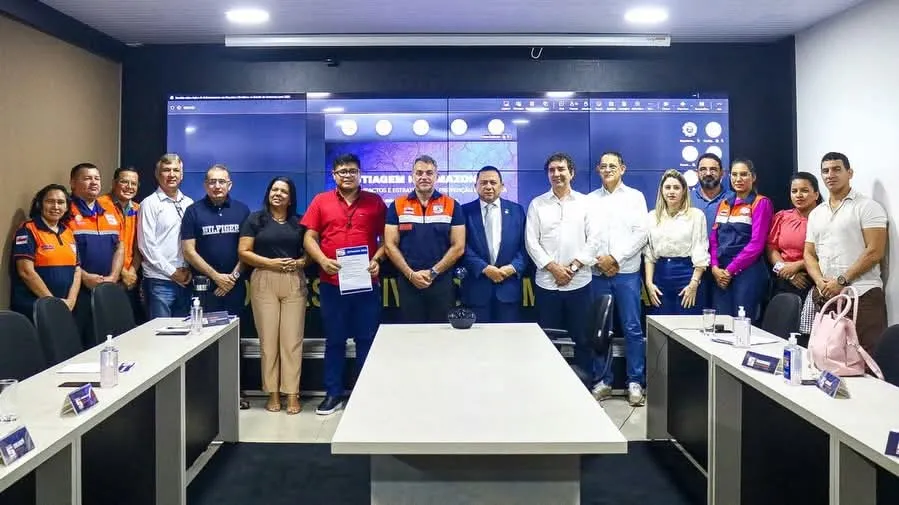 Prefeito de Itacoatiara participa de reunião estratégica sobre estiagem 2026