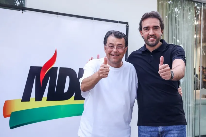Thiago Abrahim deixa União Brasil e se filia ao MDB ao lado de Eduardo Braga mirando 2026